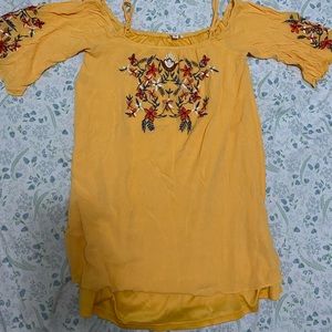 All M except= Dress-large. Pll cropped shirt-large. B.U.M long shirt dress-large